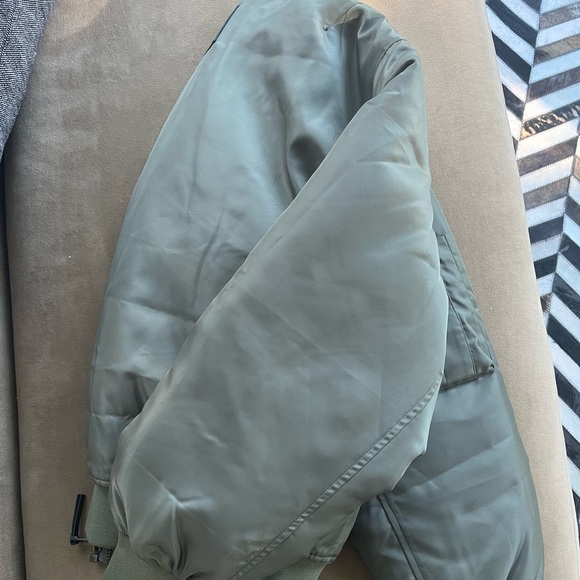 NWT Anine Bing Leon Bomber in Army Green - Picture 8 of 8